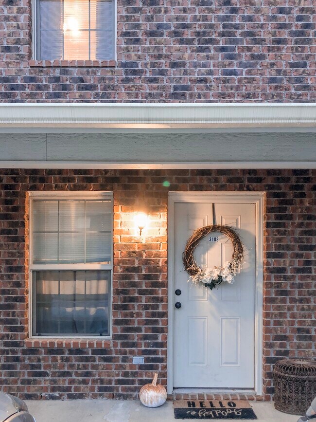 Foto del edificio - 585 W Pecan St