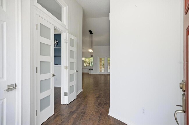 Building Photo - 1 Walton Pl