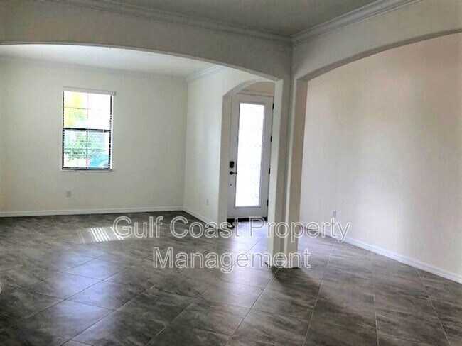 Foto del edificio - 19404 Bluff Dr