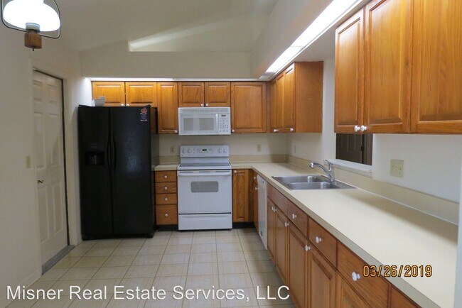 Building Photo - 4 br, 3 bath House - 7720 SW 47th Lane