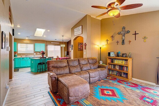 Foto del edificio - 7160 Elk Creek Rd NE