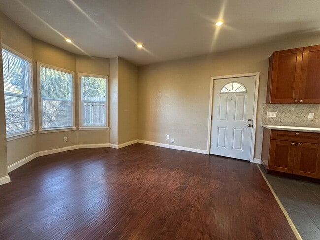 Building Photo - 59th Triplex