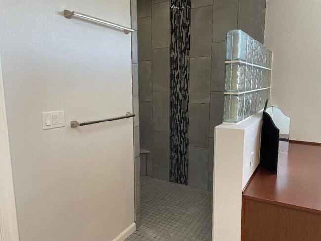 Foto del edificio - 2604 Nogales Rd NE