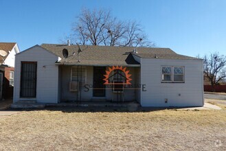 Building Photo - 901 Sheldon St