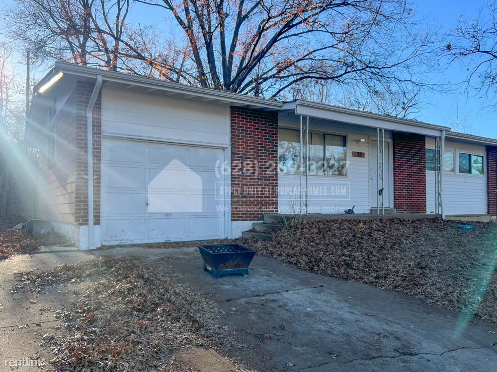 10223 Green Valley Dr, St. Louis, MO 63136 House Rental in St. Louis