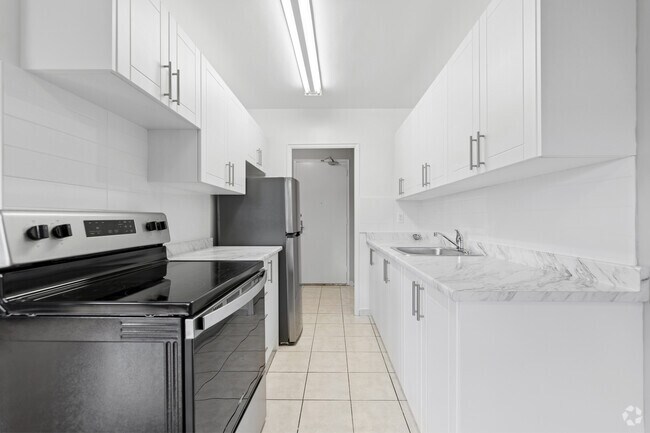 3 chambres, 1 salle de bain et demie - 107 m² - Cuisine - St. Andrews Towers East