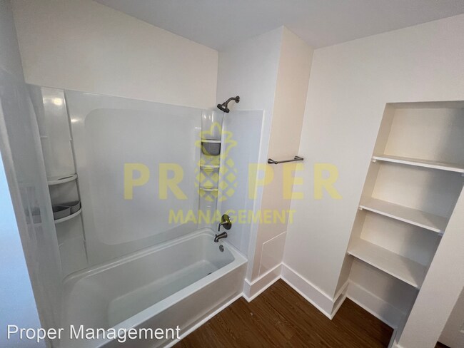 Foto del edificio - 3 br, 1 bath House - 68 E Fairview Ave