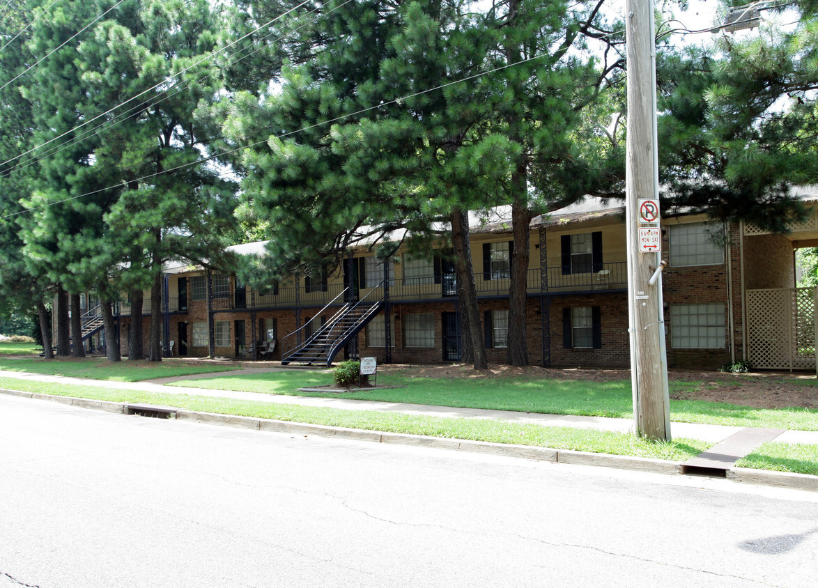 Primary Photo - Raleigh Pines Apartments