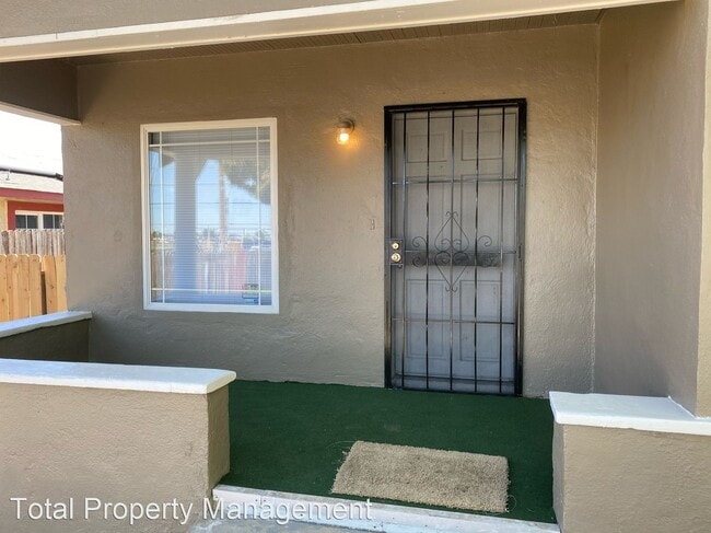 Building Photo - 3 br, 2 bath House - 932 N. Mooney Blvd.
