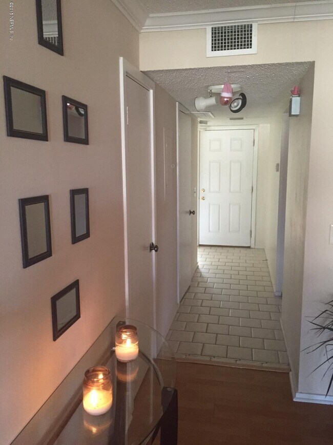 Building Photo - 7703 Las Palmas Way