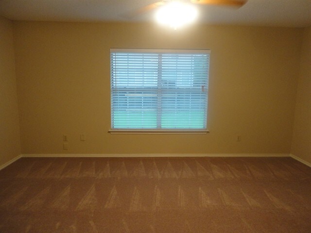 Building Photo - 7819 Gideon Rock