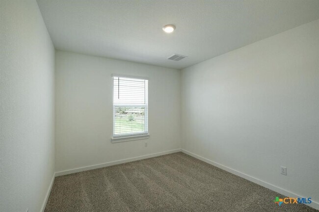 Foto del edificio - 2438 Wallin Bradley Dr