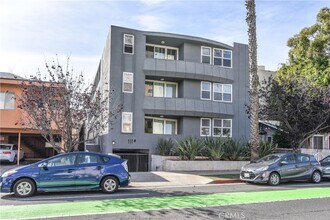 Building Photo - 1114 6th St