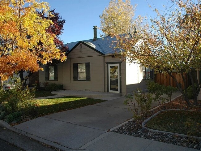 Building Photo - 1626 Hoyt St
