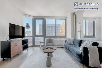 Building Photo - 105 Duane St