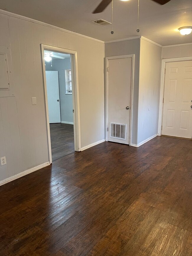 Building Photo - Duplex in Douglasville