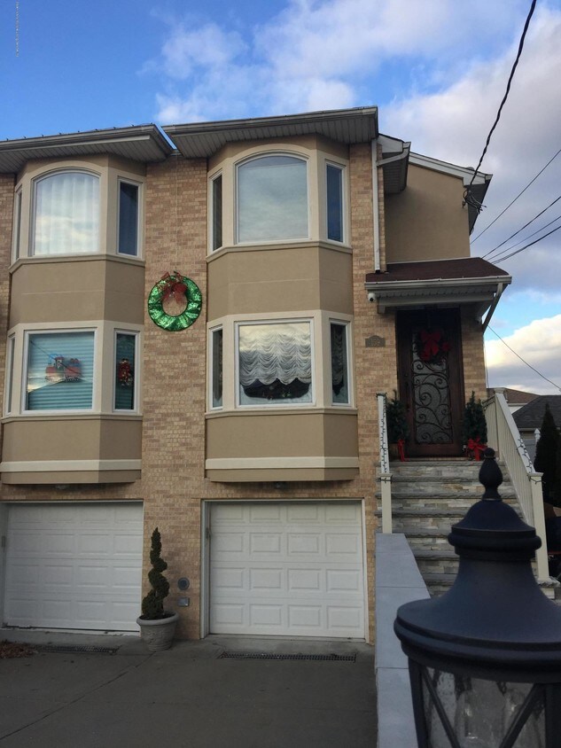 Foto principal - 159 Sommer Ave