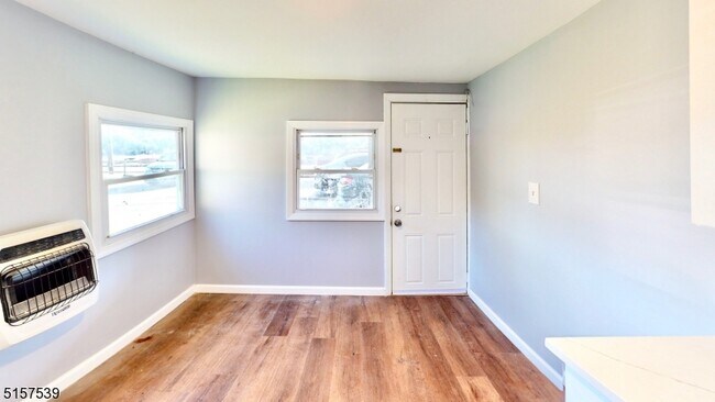 Building Photo - 148 NJ-181