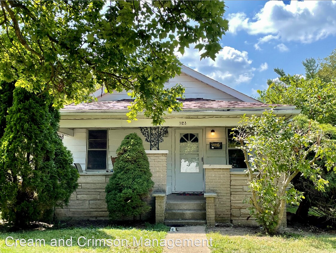 Foto principal - 3 br, 1 bath House - 1123 North Madison