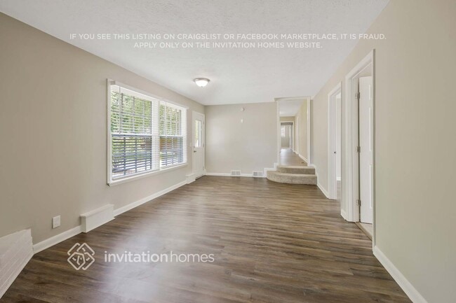 Foto del edificio - 533 Augusta Dr