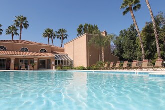 Oasis Townhome Apartments photo'