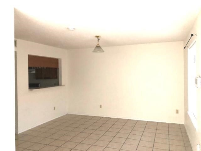 Foto del edificio - 8710 McPherson Rd