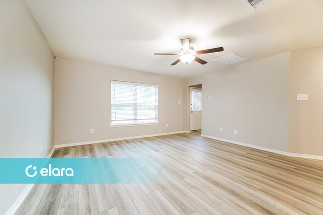 Building Photo - 25394 CYPRESS BEND DR