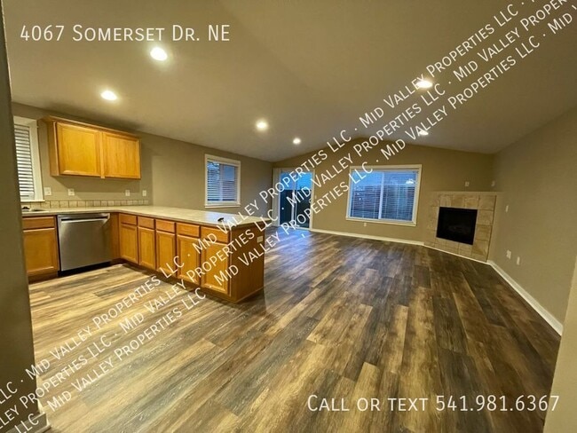 Building Photo - Coming Soon - Four Bedroom in Albany