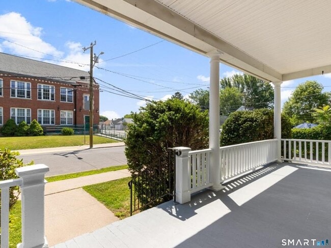 Building Photo - 171 Bassett St