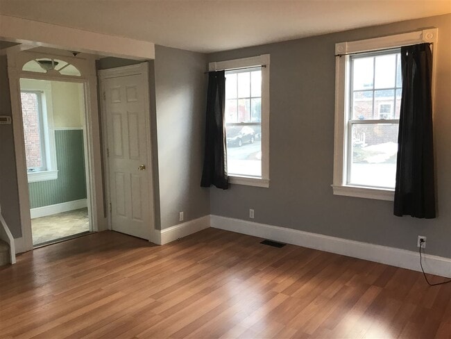 Building Photo - 70 Porpoise Way