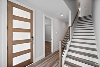 Building Photo - 8115 Bromley Dr