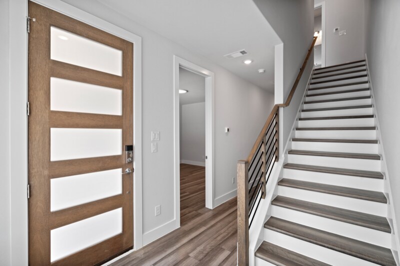 Foto principal - 8115 Bromley Dr