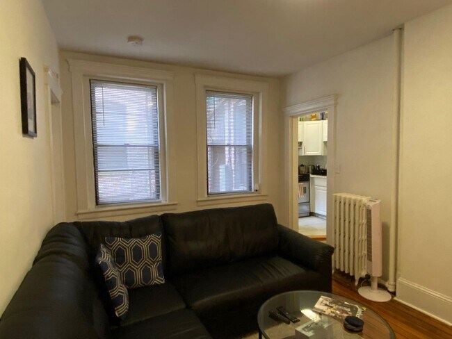 Foto del edificio - 9/1 Rare 2BR/2BA apartment in the heart of...