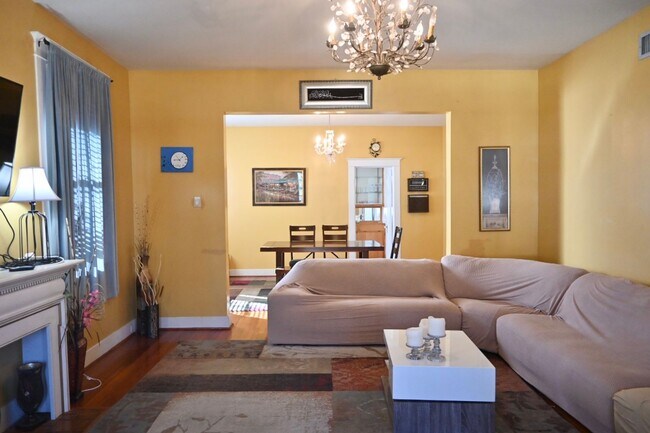 Foto del edificio - 3316 Upperline St