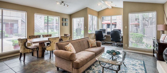 Green Tree Place Rentals The Woodlands, TX