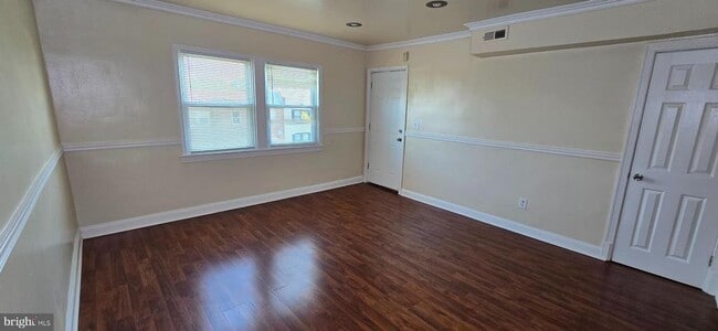 Building Photo - 1255 Meigs Pl NE