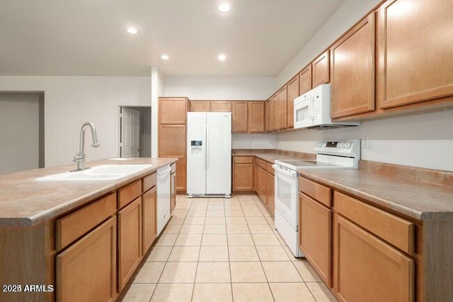 Foto del edificio - 15433 N 172nd Ln