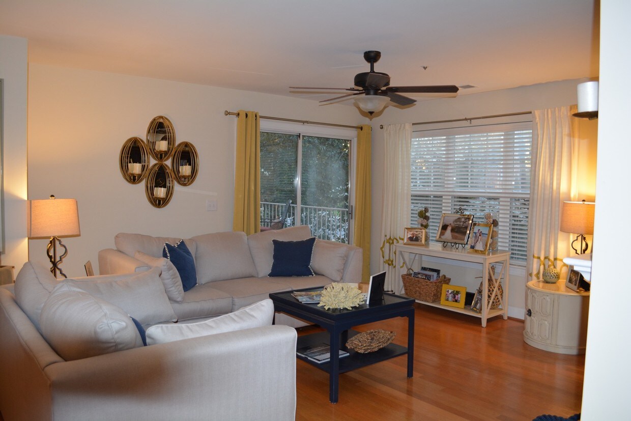 Foto principal - 2701 Selwyn Ave