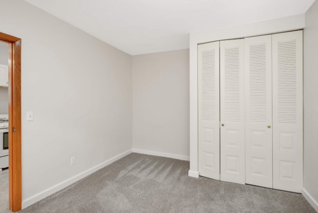 Building Photo - 3212 Fremont Ave S