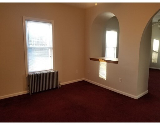 Foto del edificio - 33 Treble Cove Rd