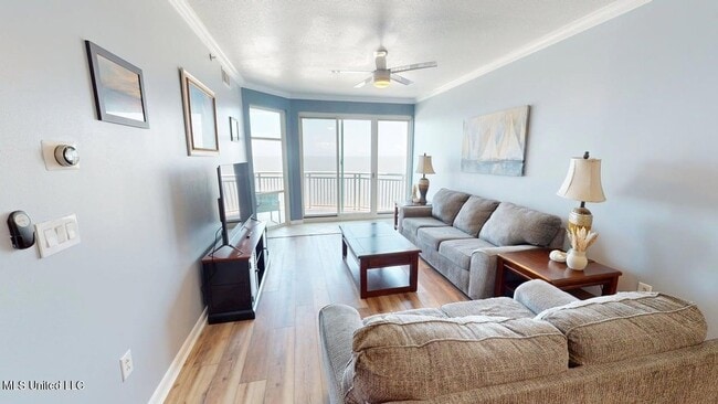 Foto del edificio - 2230 Beach Dr