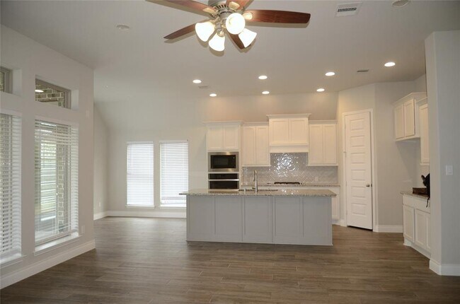 Building Photo - 10511 Forfar Ln