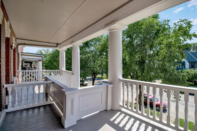 Foto del edificio - 273 Richmond Ave