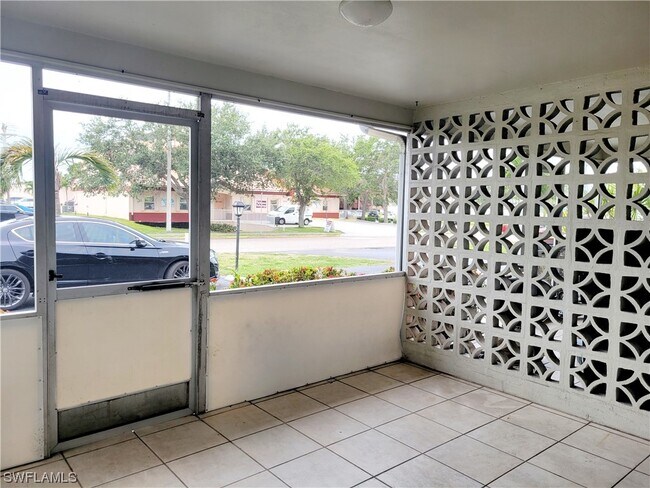 Building Photo - 1107 SE 46th Ln