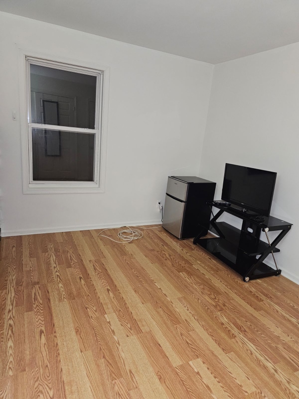 Foto del edificio - 90 Gillespie Rd