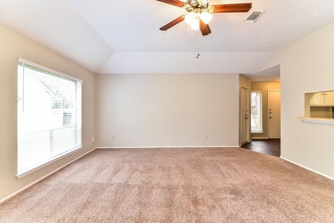 Building Photo - 4606 Lost Lake Ln