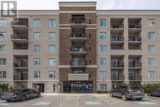 Building Photo - 610-610 Farmstead Dr