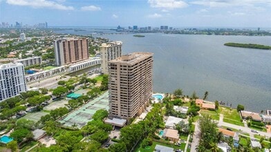 Building Photo - 11113 Biscayne Blvd