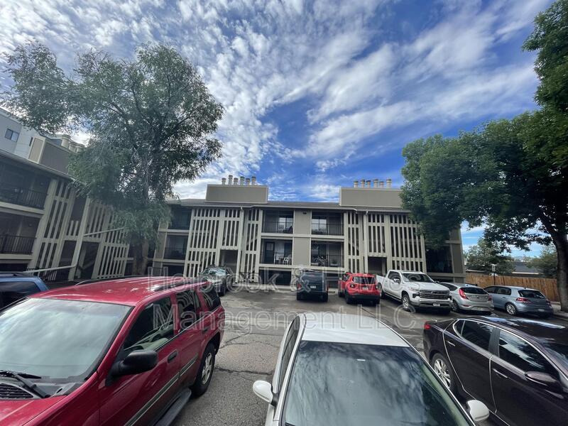 Foto principal - 1209 W Plum St