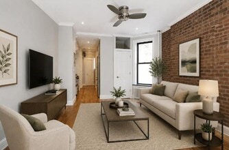 Building Photo - 248 Mott St